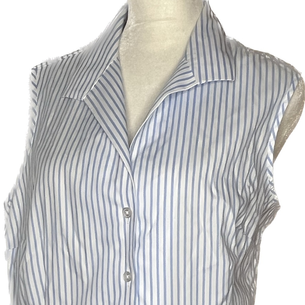 Jones NY Signature crisp sleeveless striped blouse size L  Easy Care